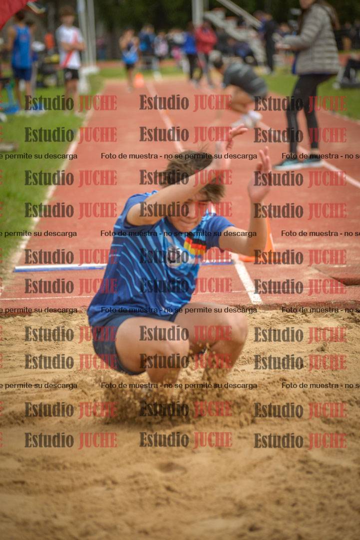 Fotos del salto en largo - varones U16