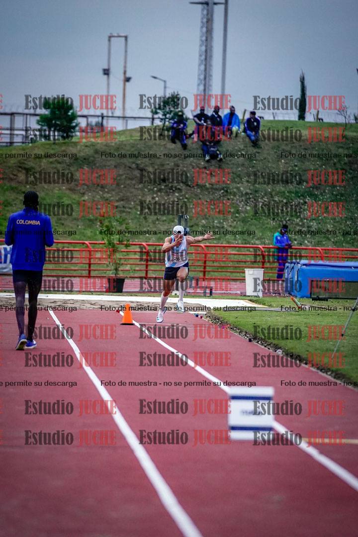 Fotos del salto triple de varones - FINAL