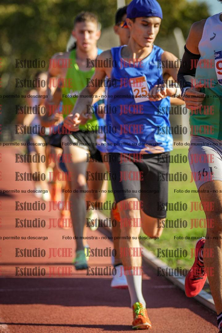 Fotos de los 3000 m llanos de varones