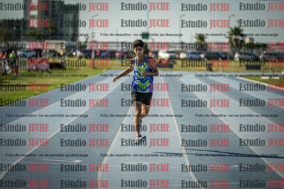Fotos de los 400 m llanos de varones