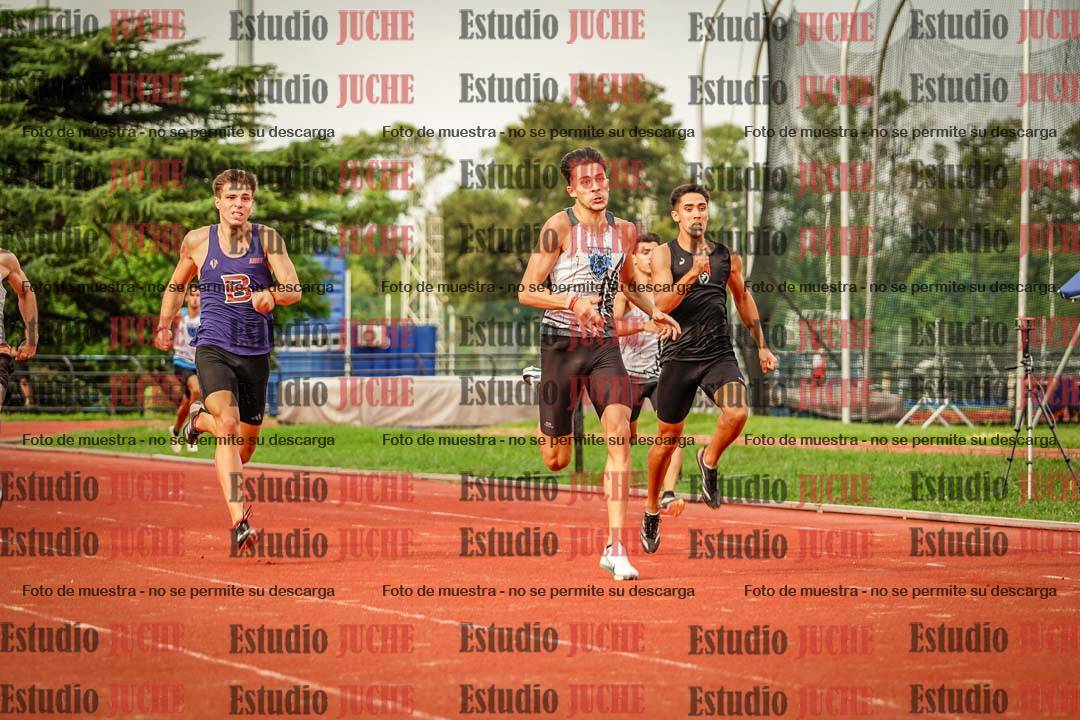 Fotos de los 400 m llanos de varones