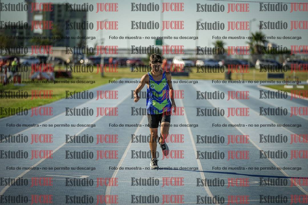 Fotos de los 400 m llanos de varones