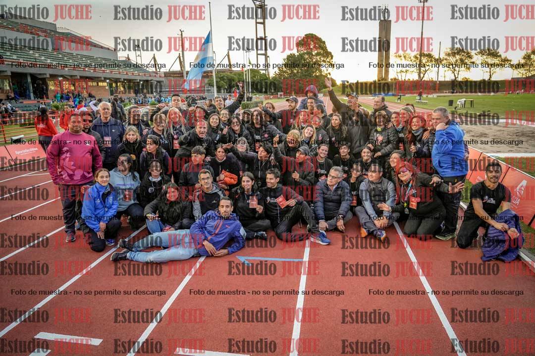 Fotos de algunos extras y podios del día 3