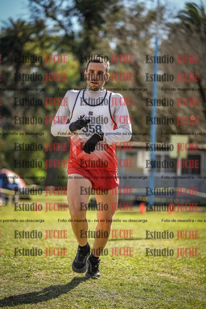 Fotos de la llegada del cross de 8000 m