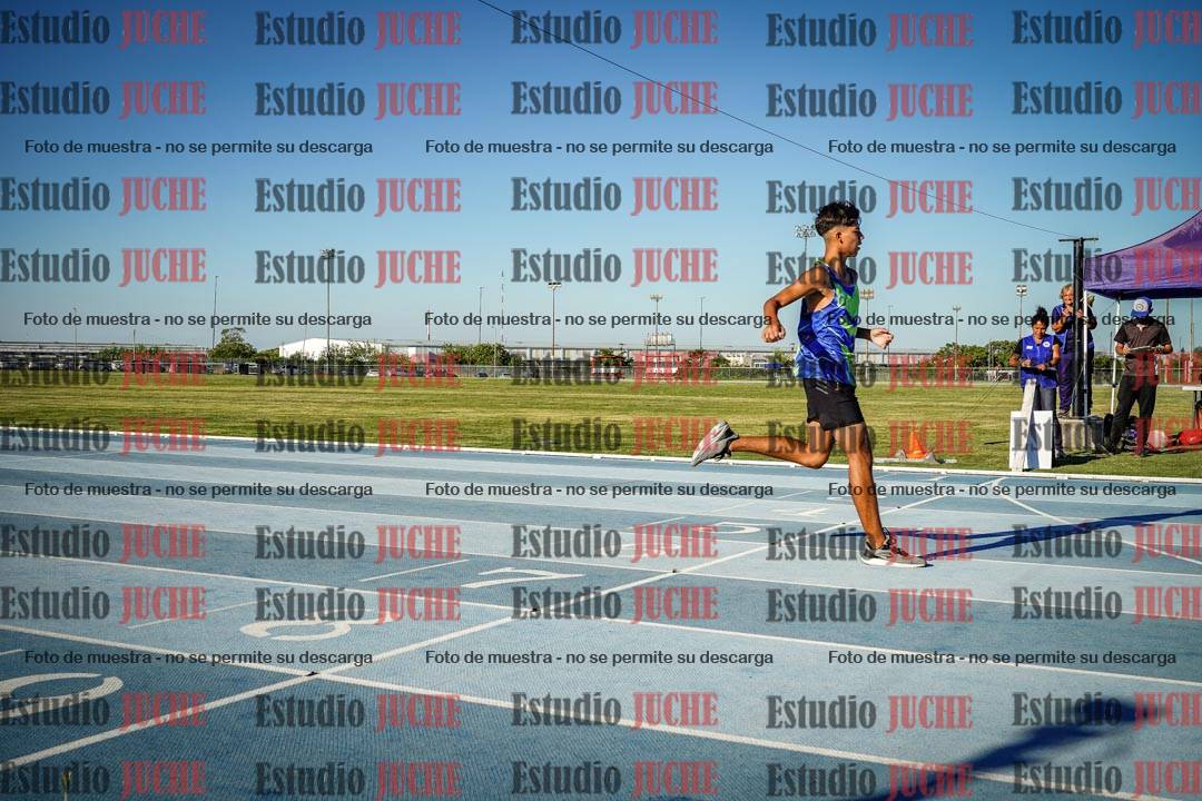 Fotos de los 400 m llanos de varones