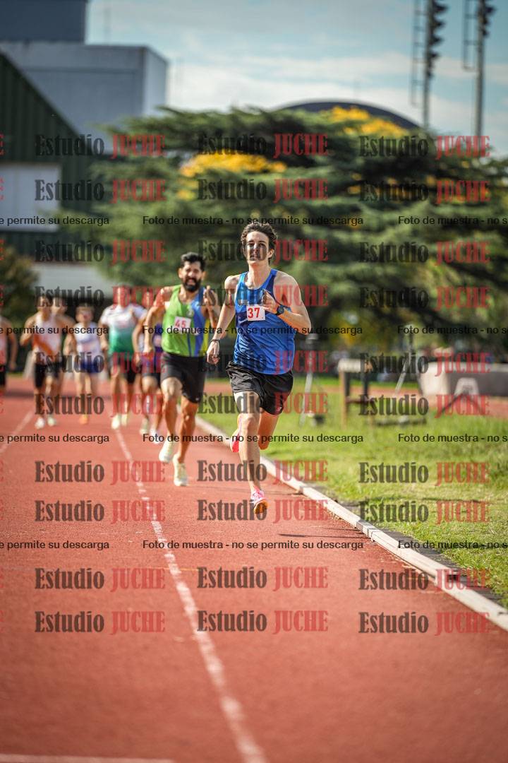 Fotos de los 800 m llanos de varones