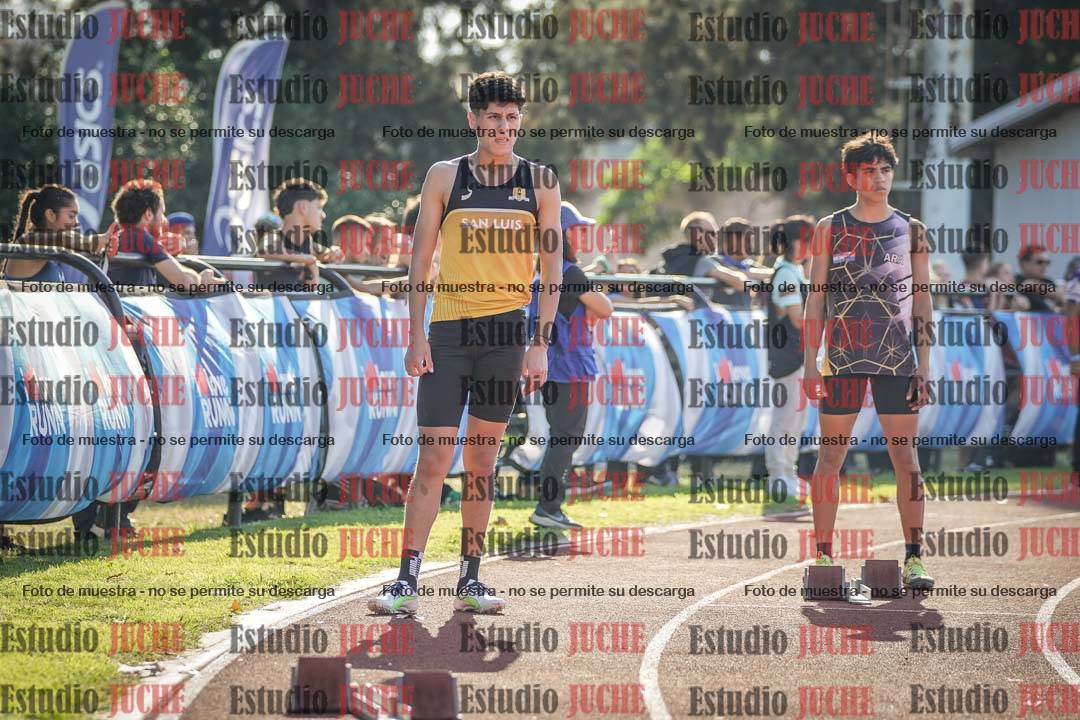 Fotos de los 400 m con vallas de varones