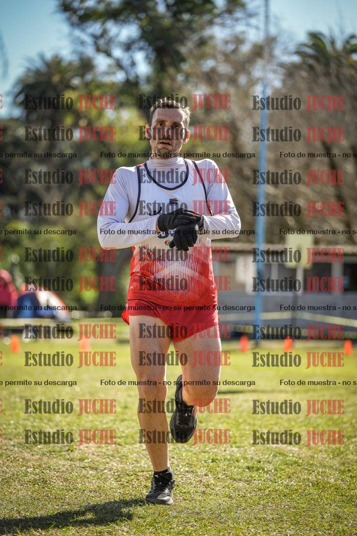 Fotos de la llegada del cross de 8000 m