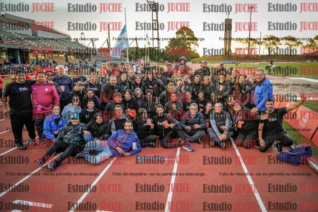 Fotos de algunos extras y podios del día 3