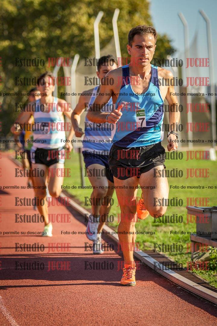 Fotos de los 3000 m llanos de varones