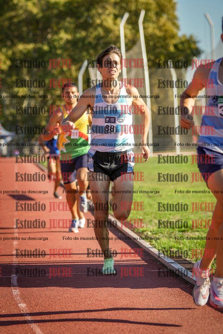 Fotos de los 3000 m llanos de varones
