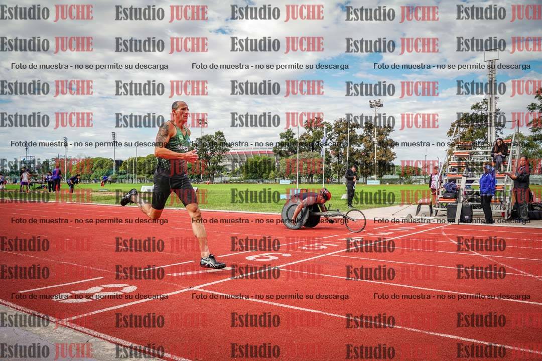 Fotos de los 400 m llanos de varones