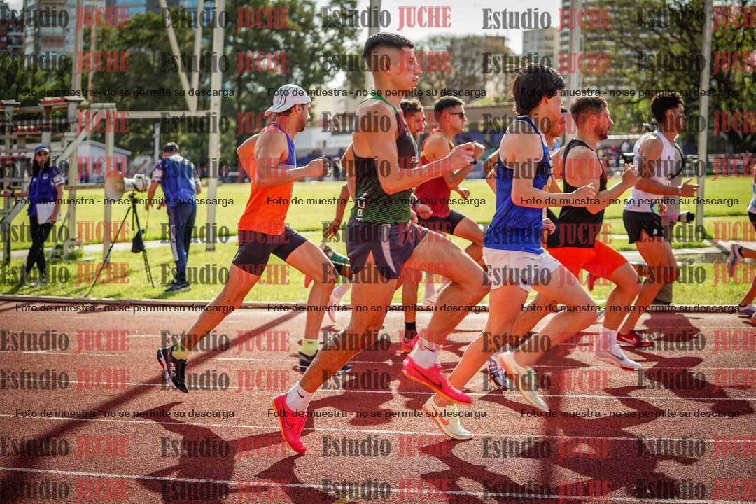 Fotos de los 3000 m llanos de varones
