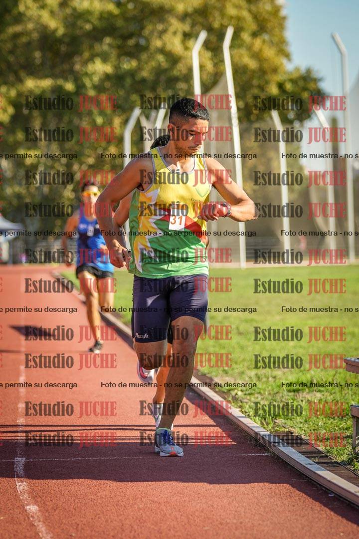 Fotos de los 3000 m llanos de varones