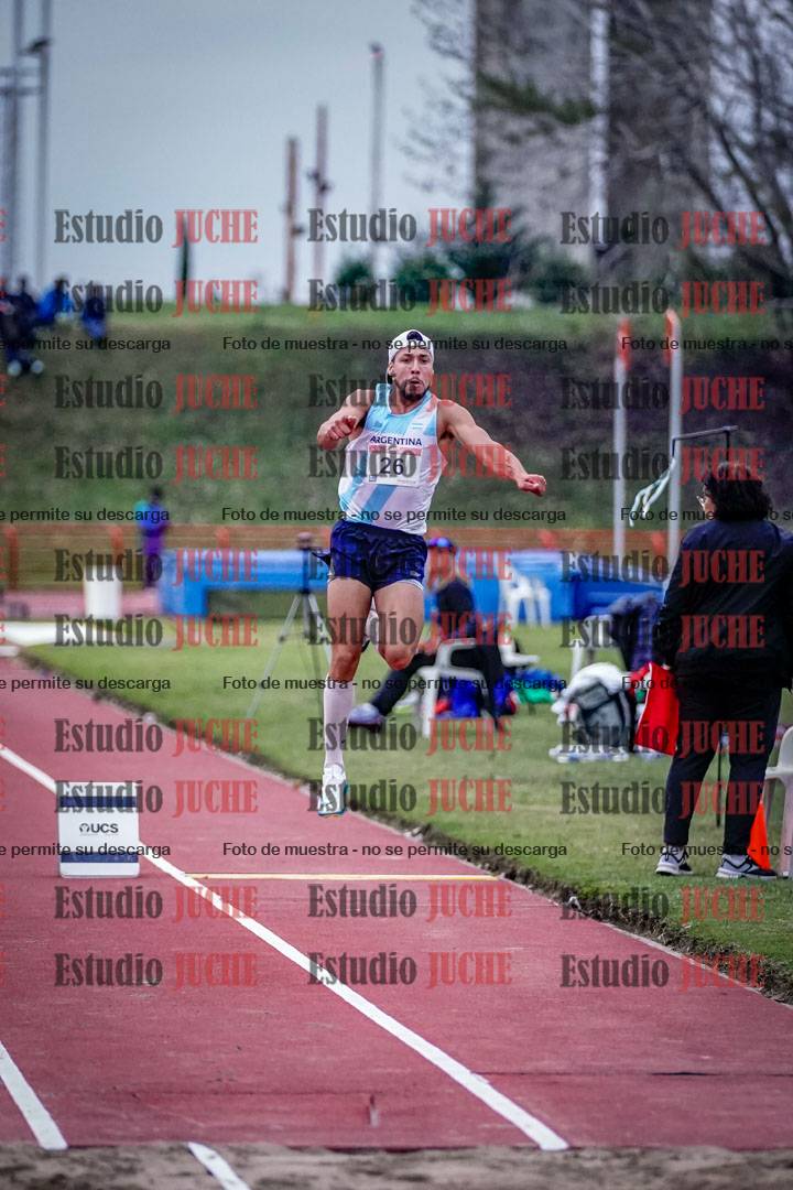 Fotos del salto triple de varones - FINAL