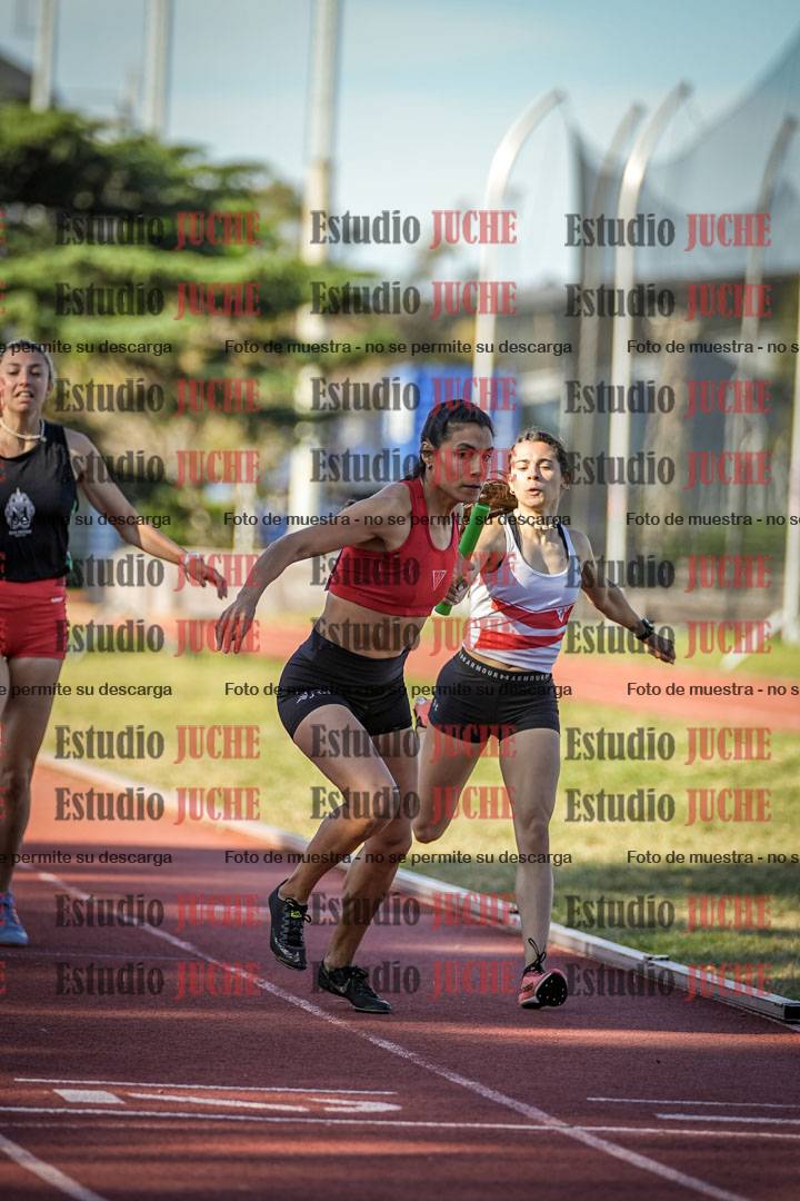 Fotos de las Postas 4x400 m de mujeres