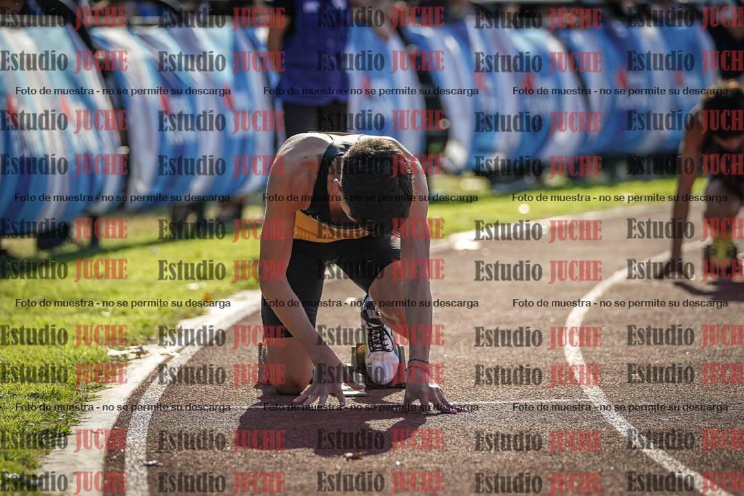 Fotos de los 400 m con vallas de varones