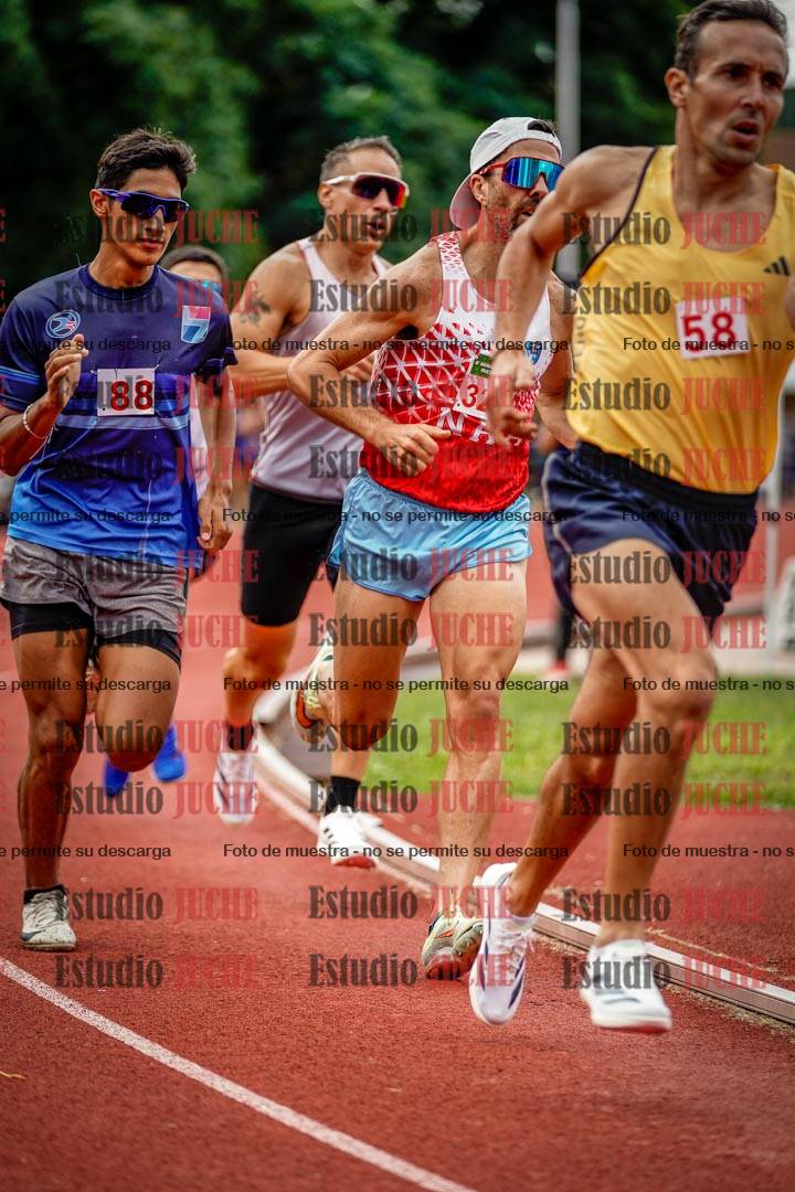 Fotos de los 800 m de varones