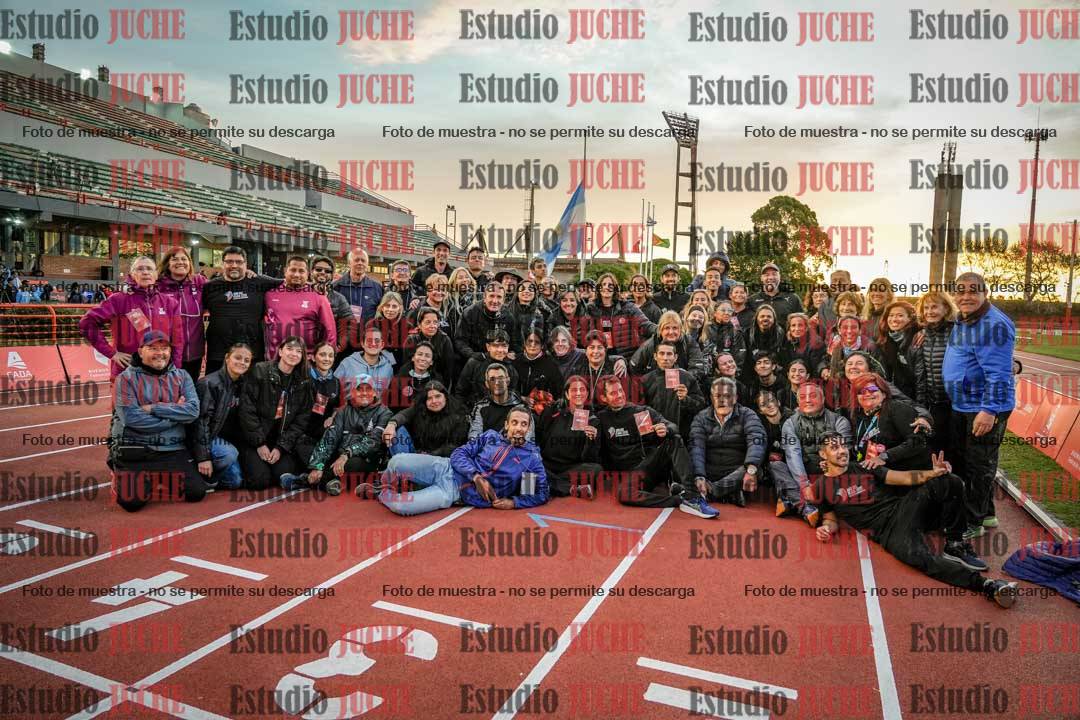 Fotos de algunos extras y podios del día 3