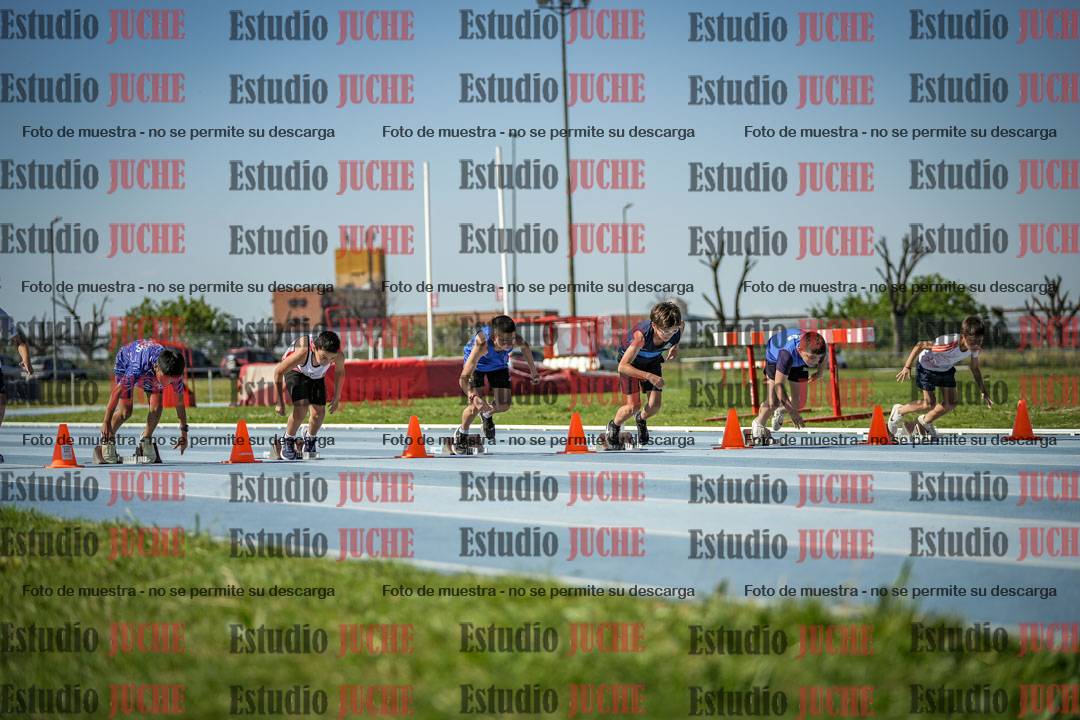 Fotos de los 50 m llanos de varones