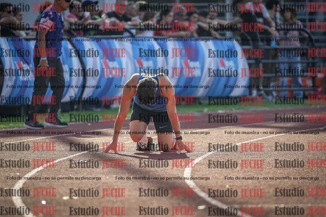 Fotos de los 400 m con vallas de varones