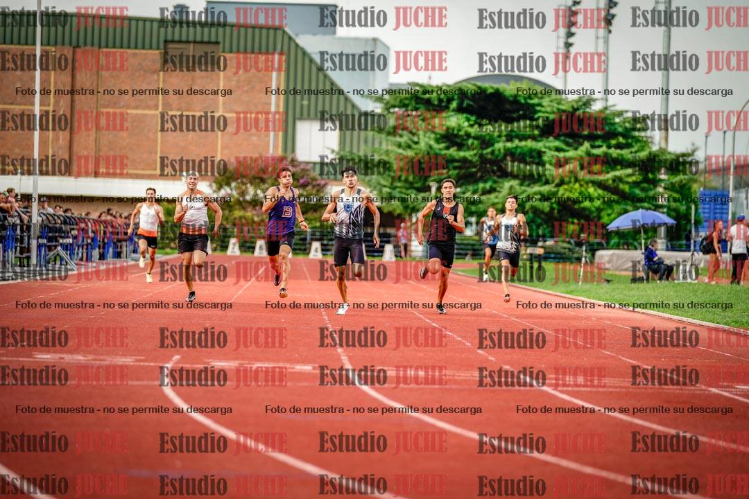 Fotos de los 400 m llanos de varones