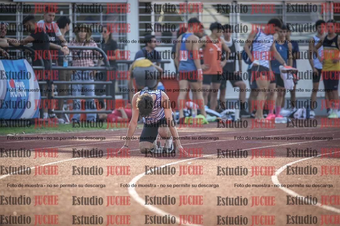 Fotos de los 400 m con vallas de varones