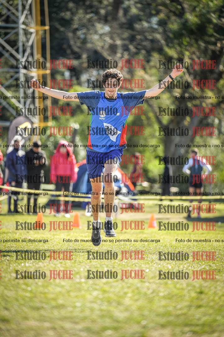 Fotos de la llegada del cross de 8000 m