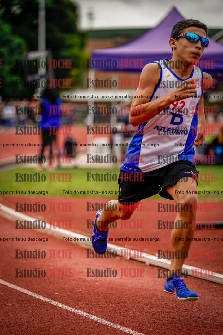 Fotos de los 800 m de varones