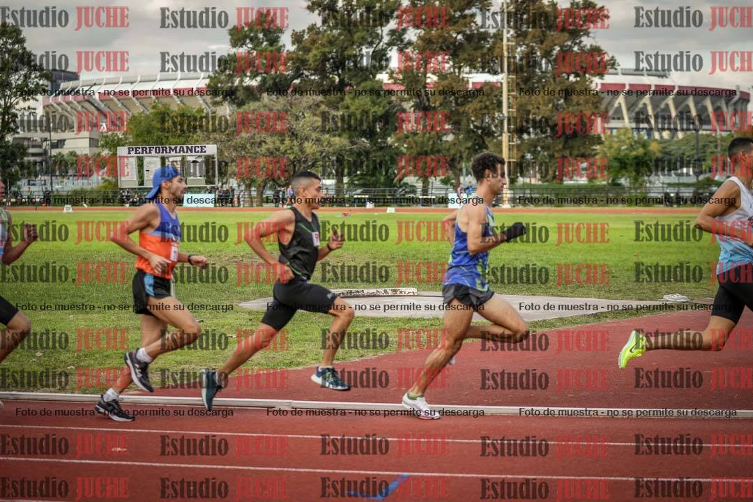 Fotos de los 1500 m llanos de varones