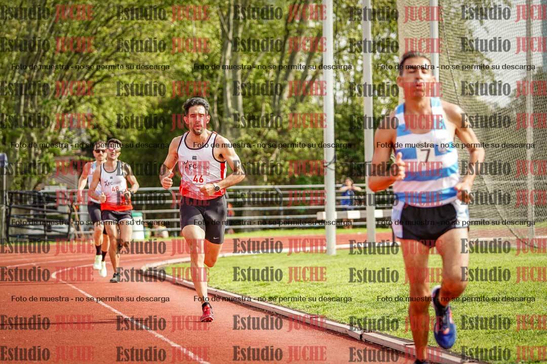 Fotos de los 3000 m llanos de varones