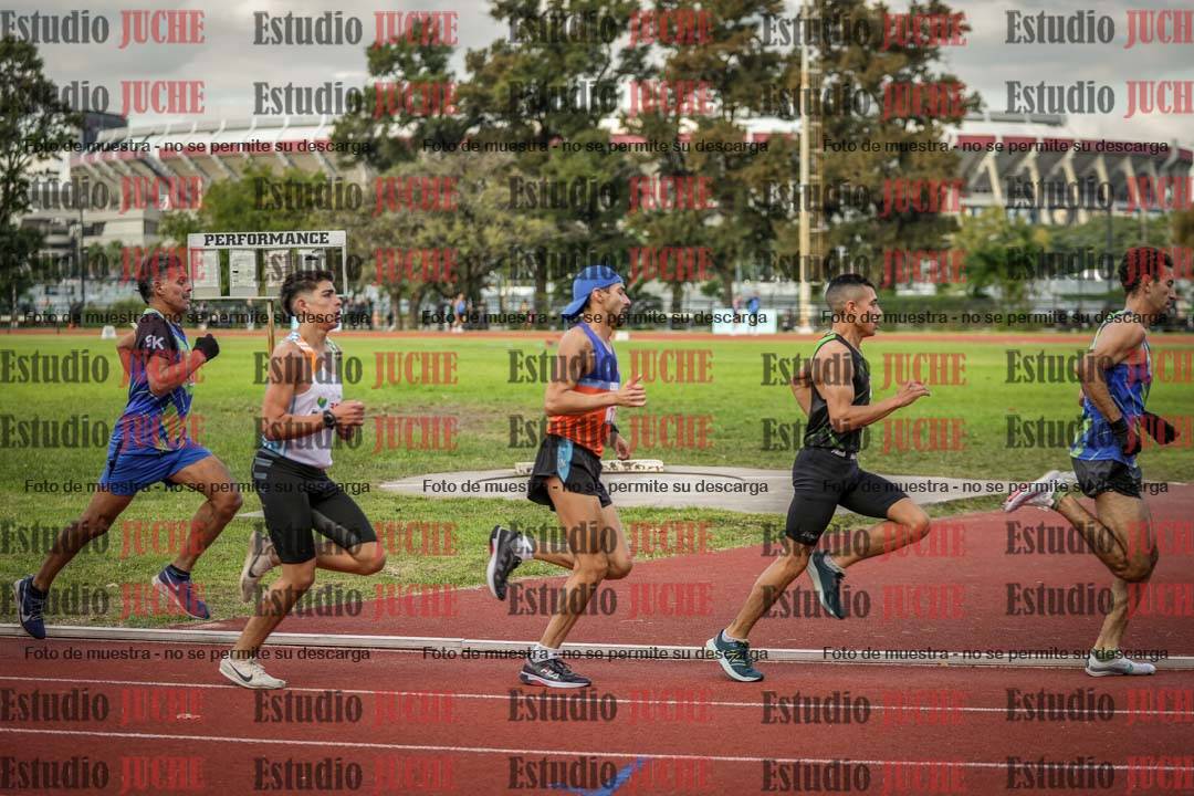 Fotos de los 1500 m llanos de varones