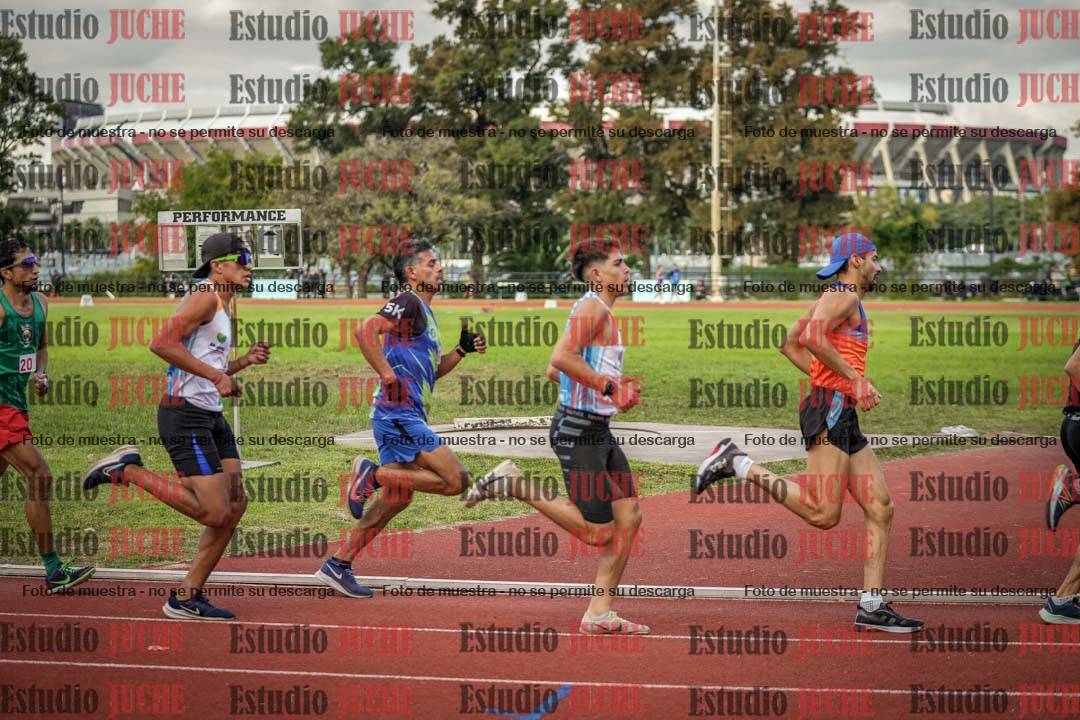 Fotos de los 1500 m llanos de varones