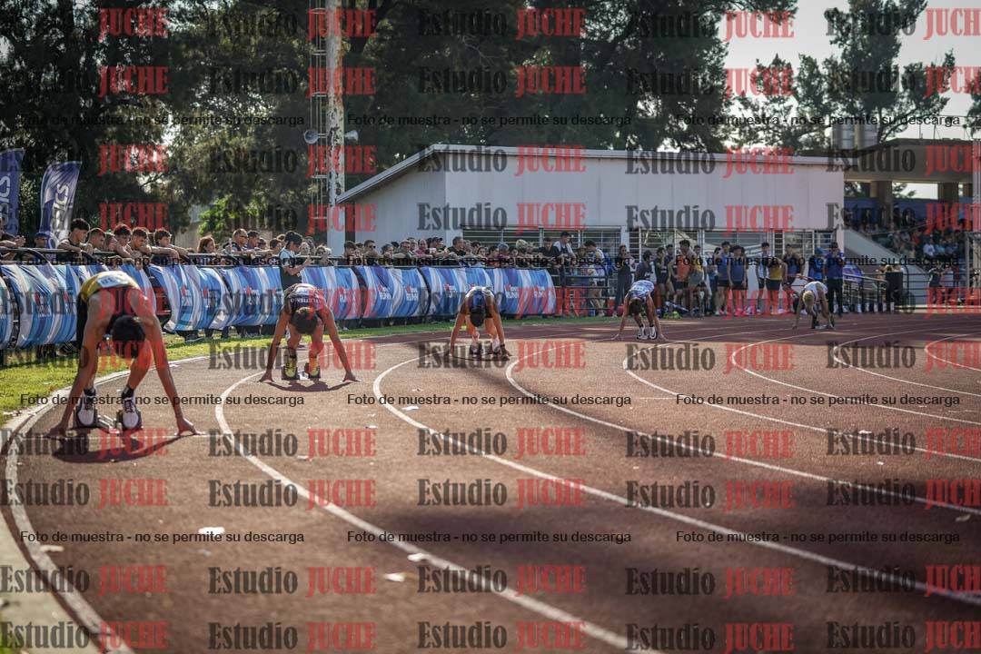 Fotos de los 400 m con vallas de varones
