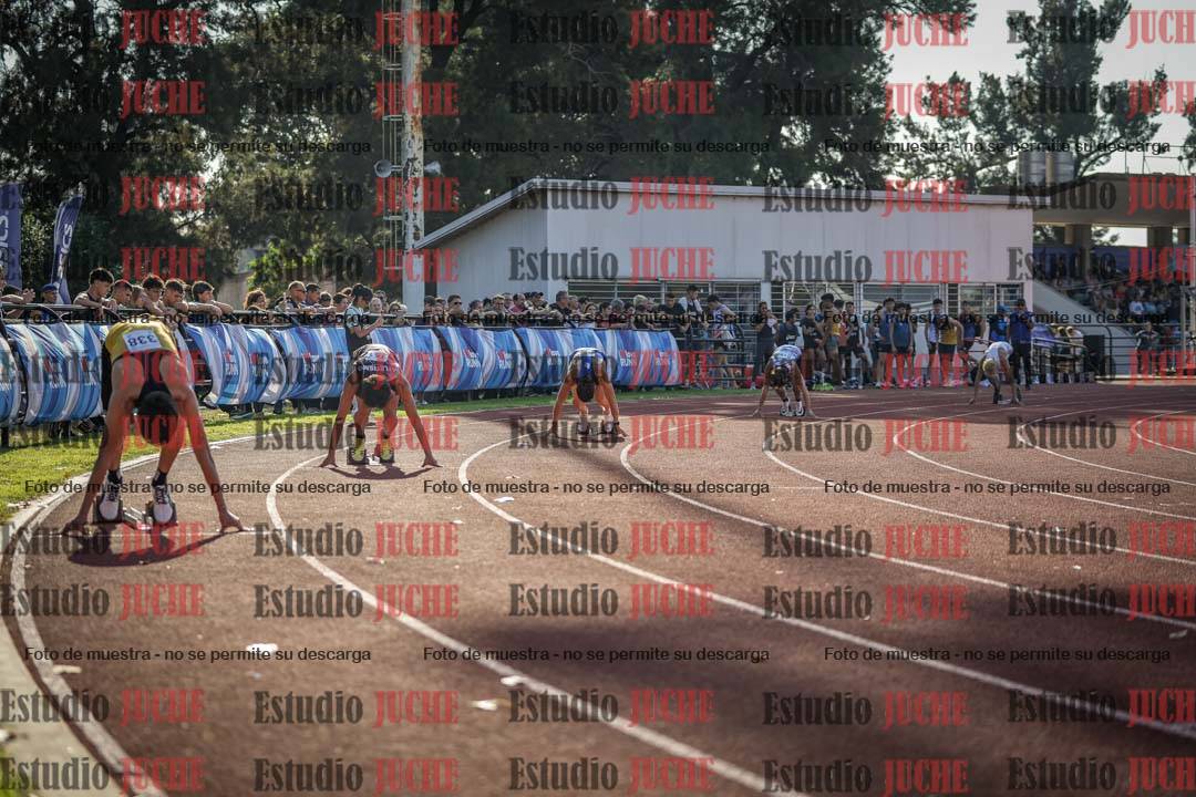 Fotos de los 400 m con vallas de varones