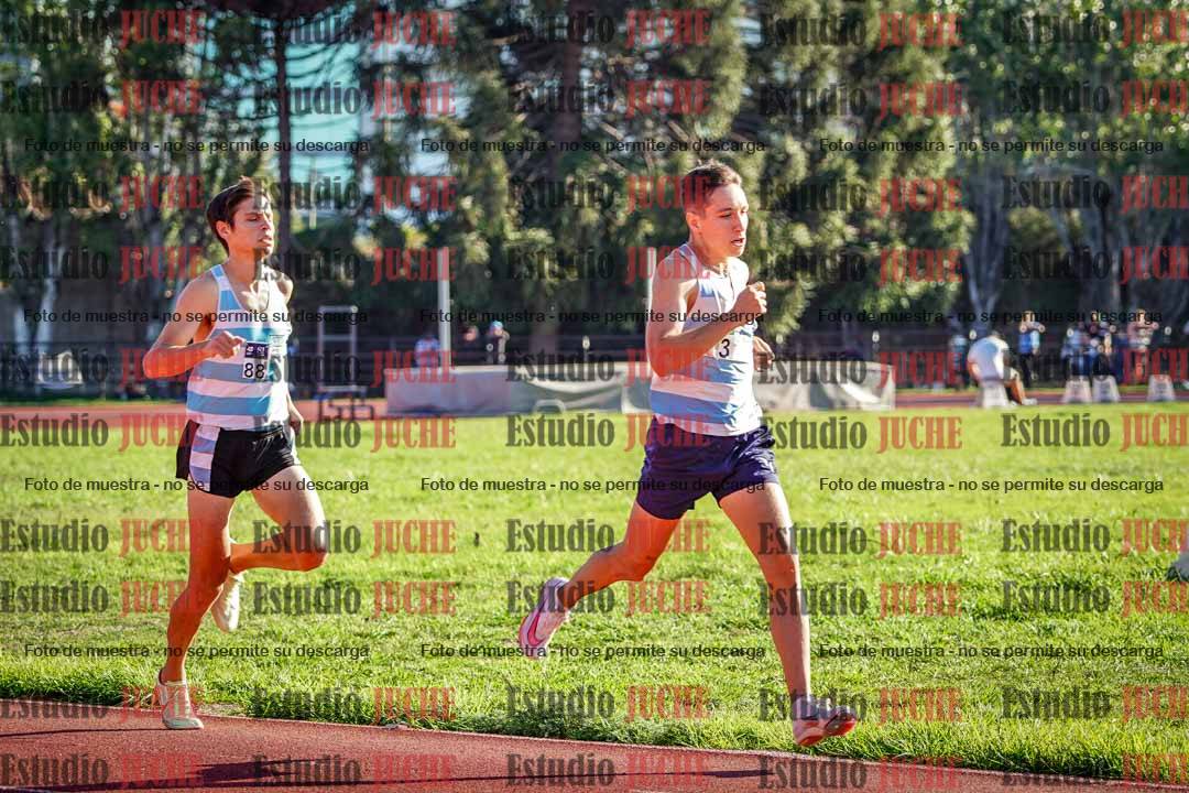 Fotos de los 3000 m llanos de varones
