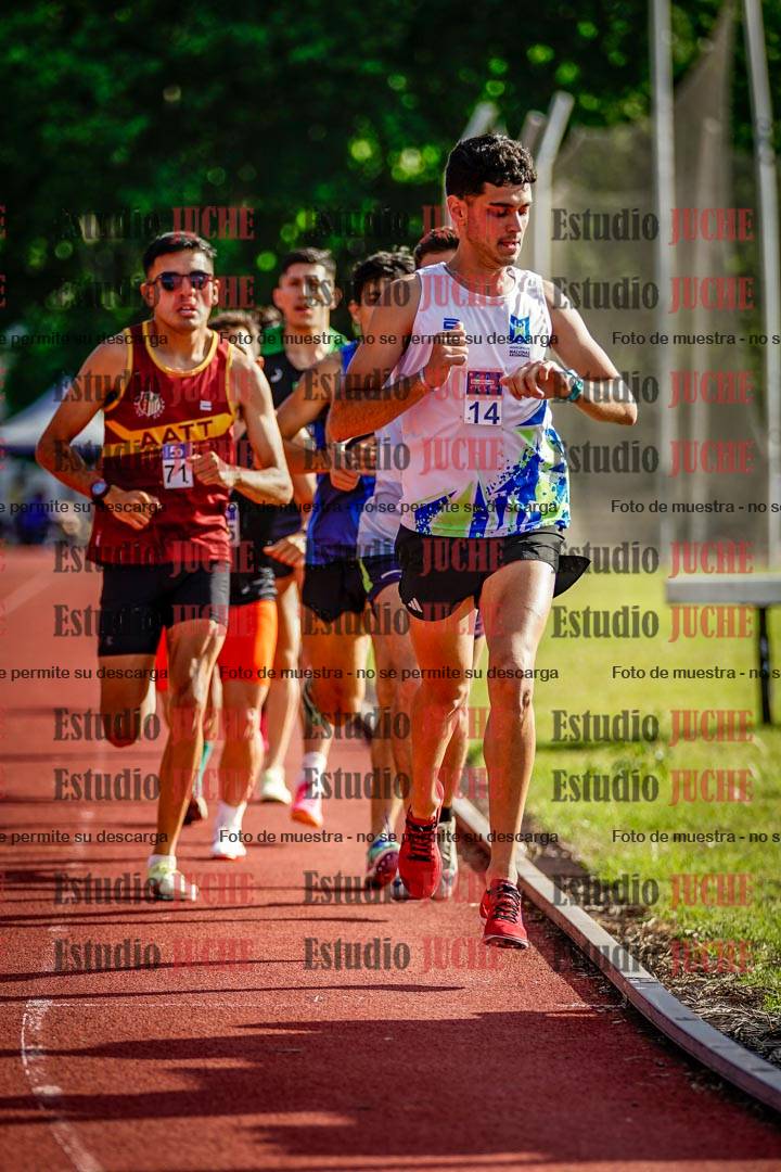 Fotos de los 3000 m llanos de varones