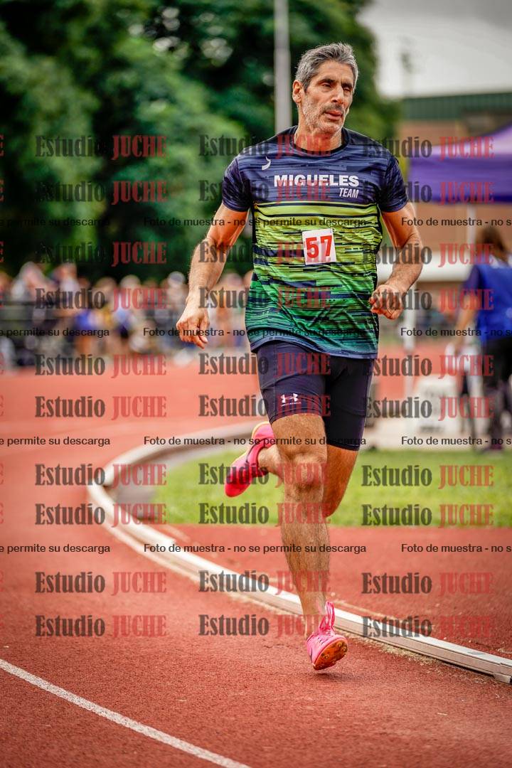 Fotos de los 800 m de varones