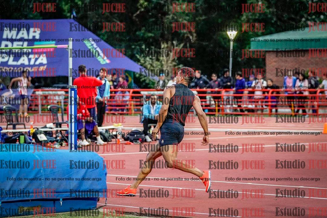Fotos del salto en alto de varones - deca 4