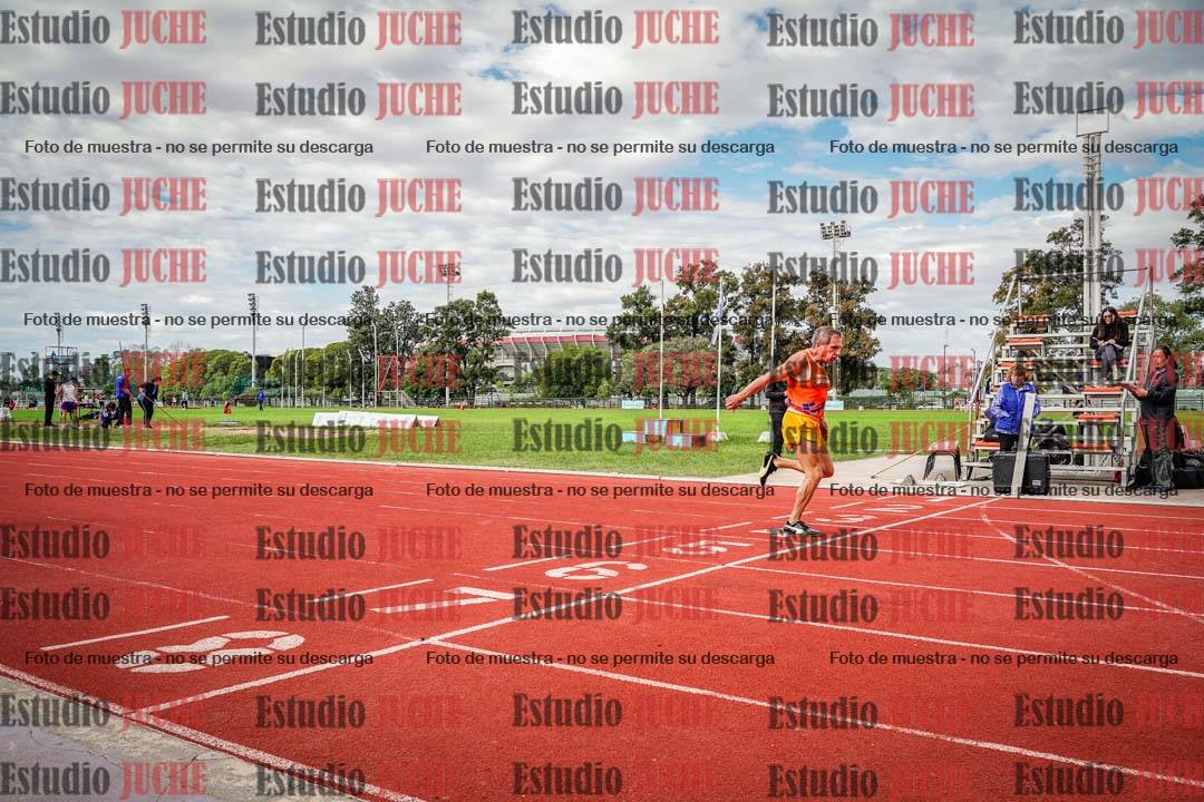 Fotos de los 400 m llanos de varones