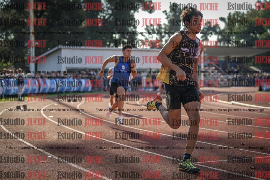 Fotos de los 400 m con vallas de varones