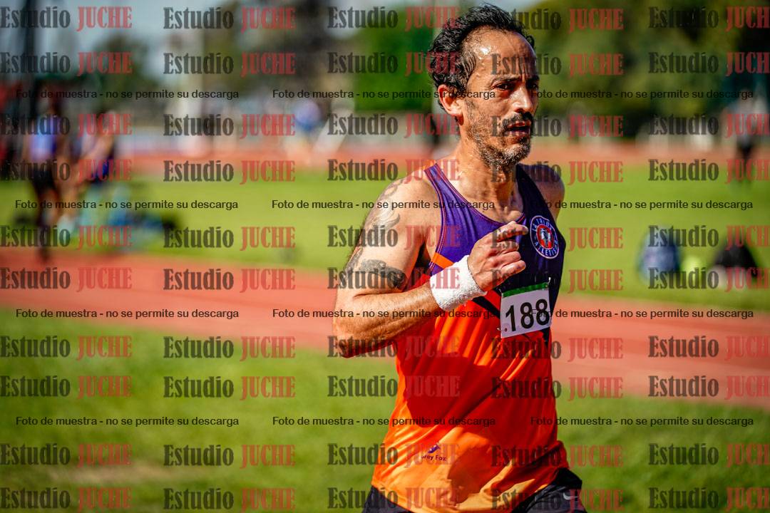 Fotos de los 5000 m llanos de mujeres y varones