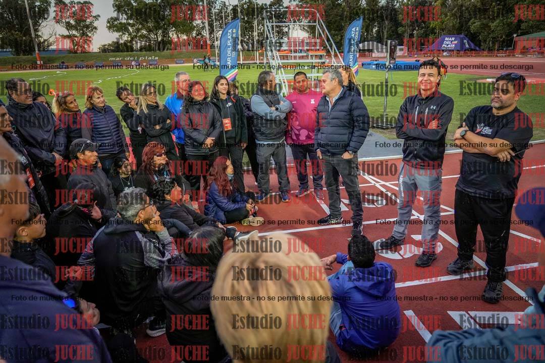 Fotos de algunos extras y podios del día 3