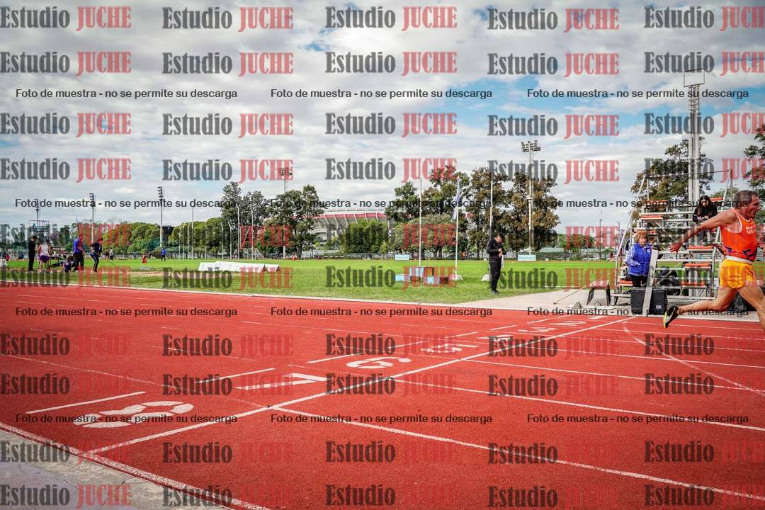 Fotos de los 400 m llanos de varones