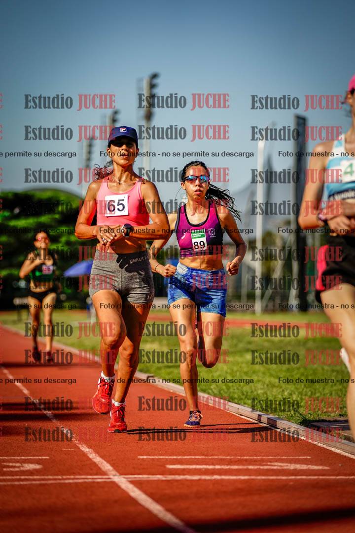 Fotos de los 1500 m llanos de mujeres