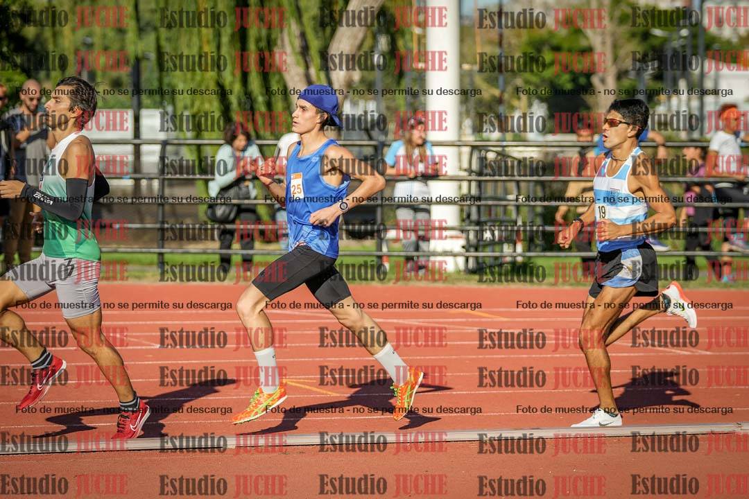 Fotos de los 3000 m llanos de varones