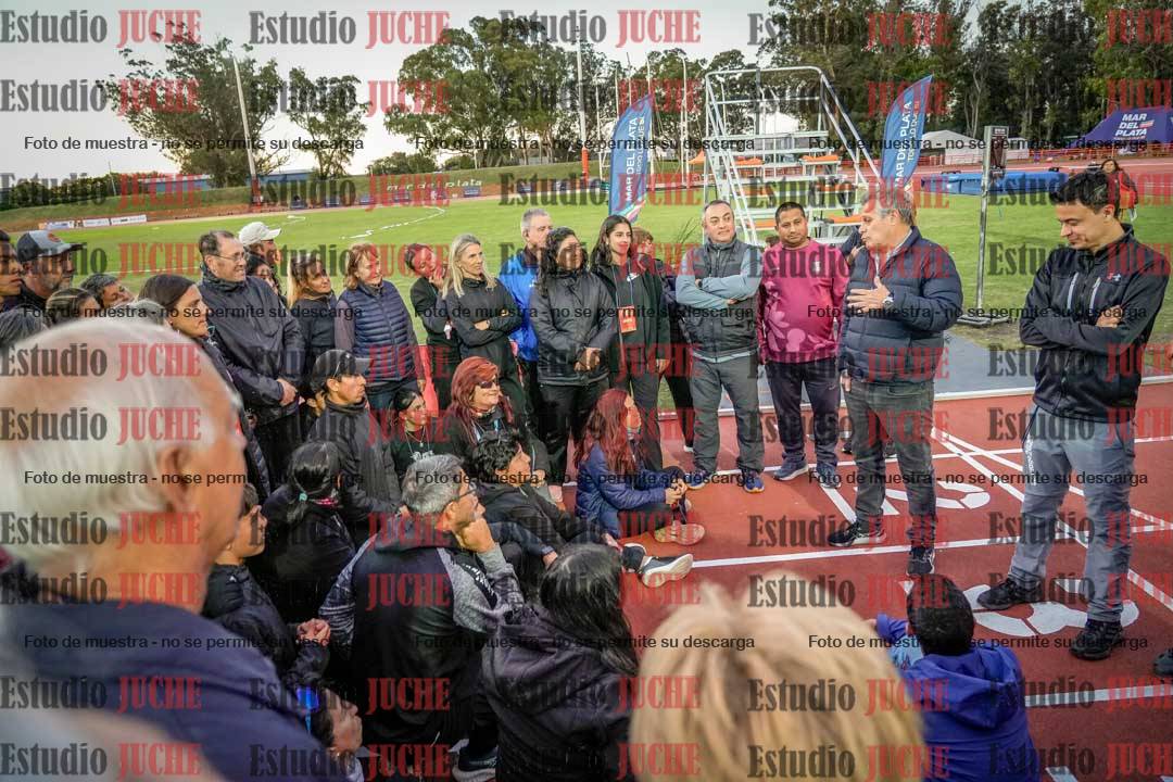 Fotos de algunos extras y podios del día 3