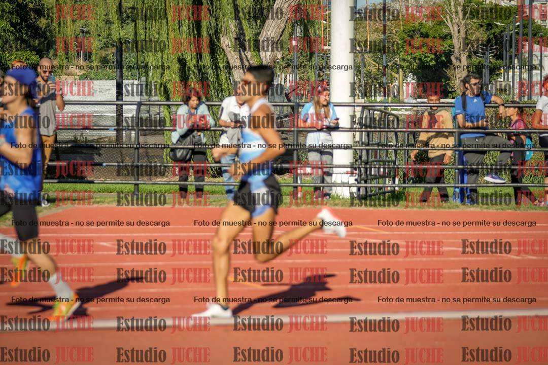 Fotos de los 3000 m llanos de varones