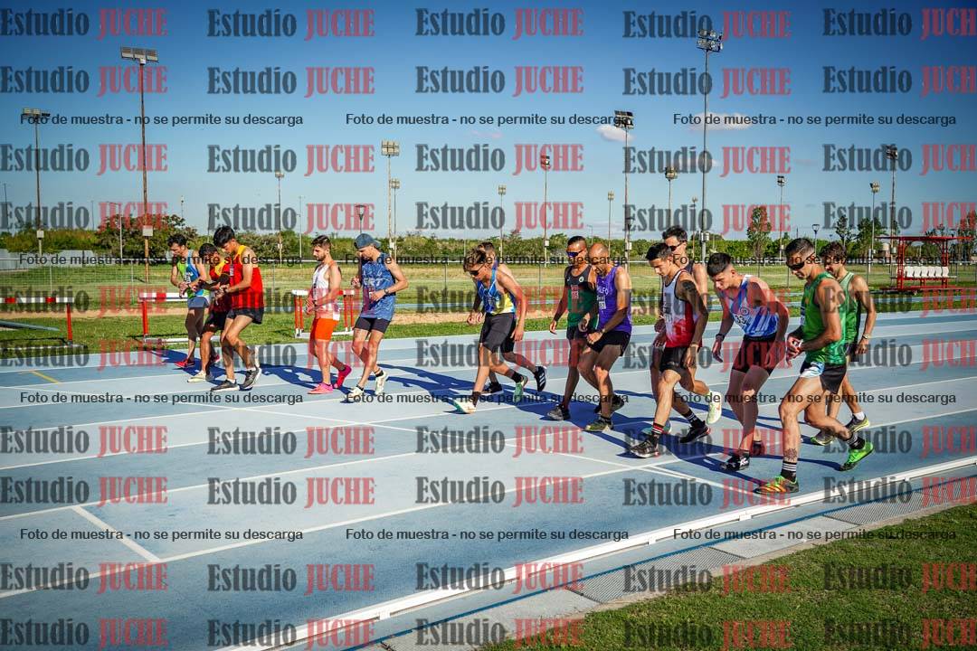 Fotos de los 3000 m llanos de varones
