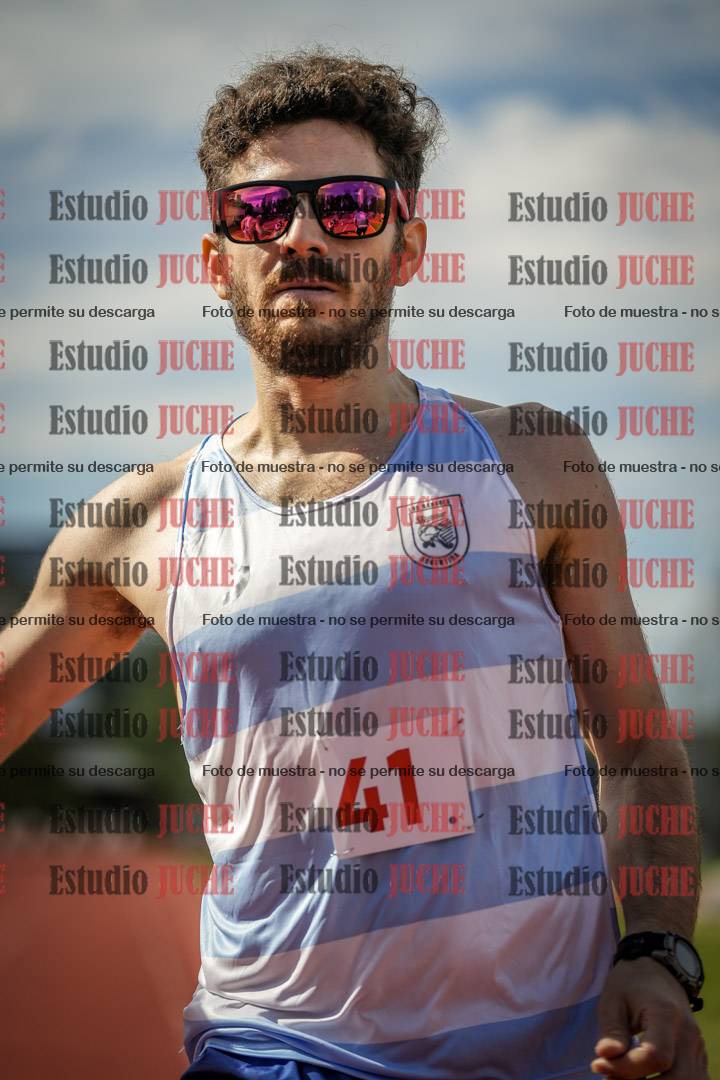 Fotos de los 800 m llanos de varones